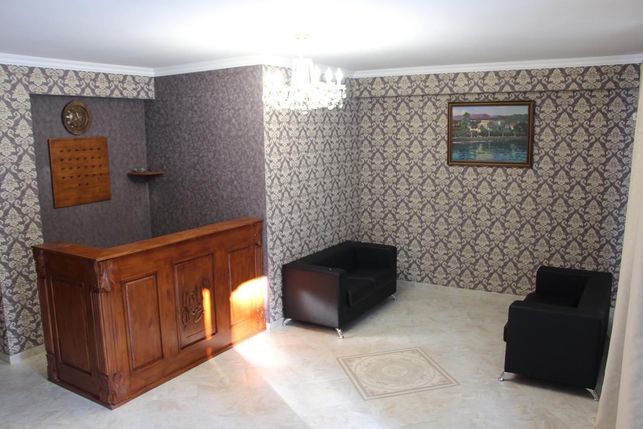 Hôtel Assir à Soukhoumi Extérieur photo